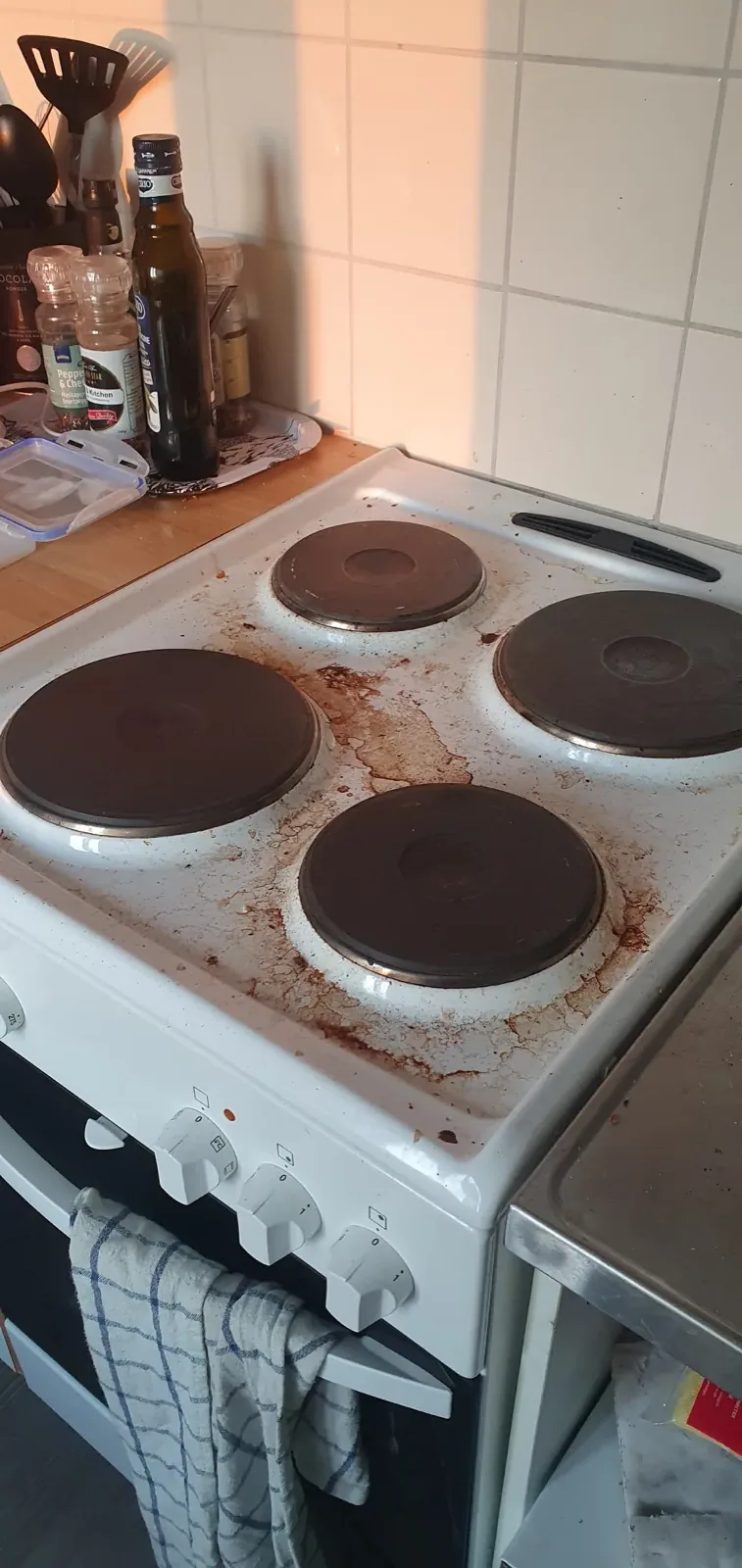 Anette's stove before cleaning